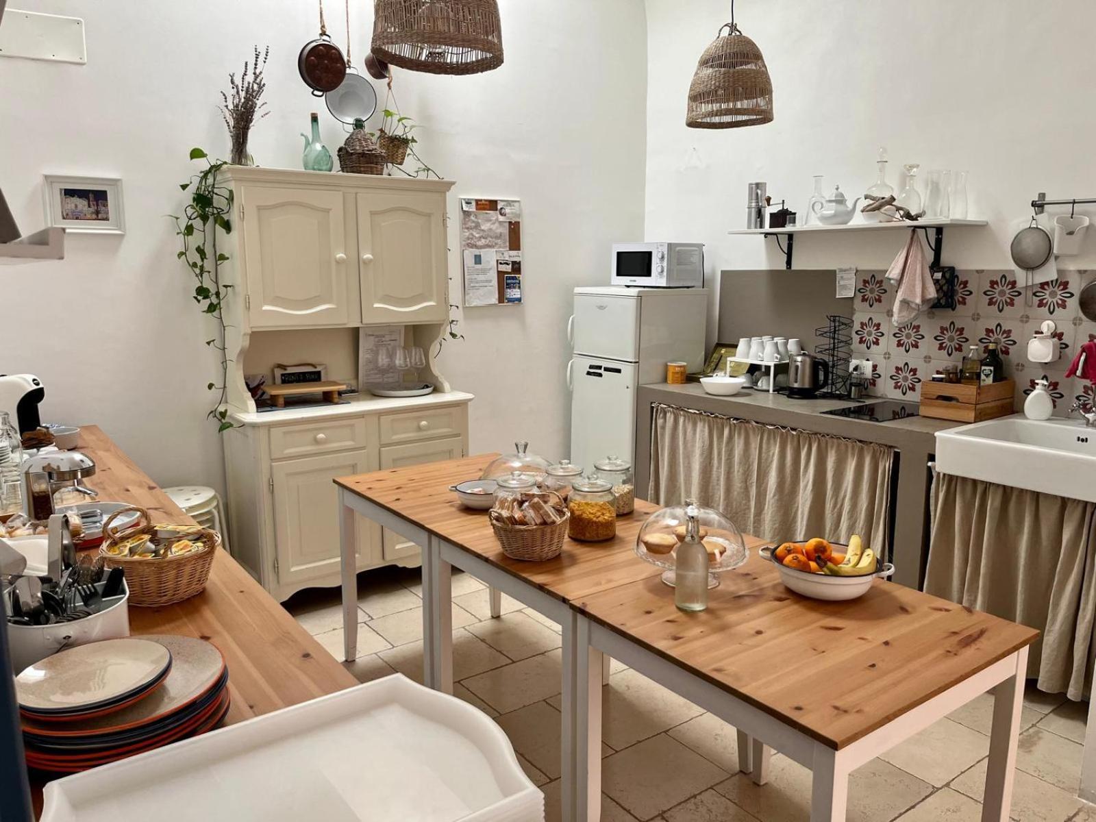 La Mitria Bed & Breakfast Trani Bagian luar foto