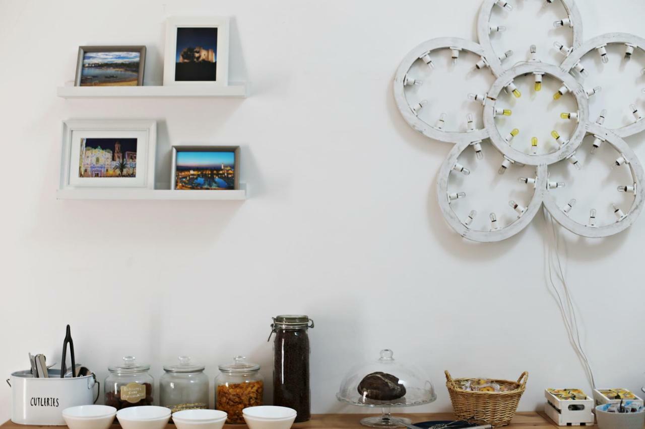 La Mitria Bed & Breakfast Trani Bagian luar foto